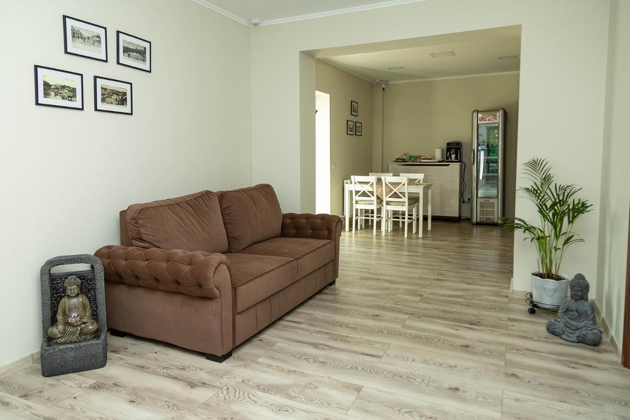 Pensiunea Casablanca Reghin Esterno foto