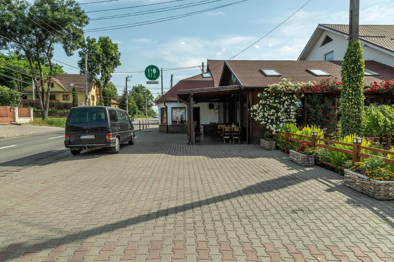 Pensiunea Casablanca Reghin Esterno foto
